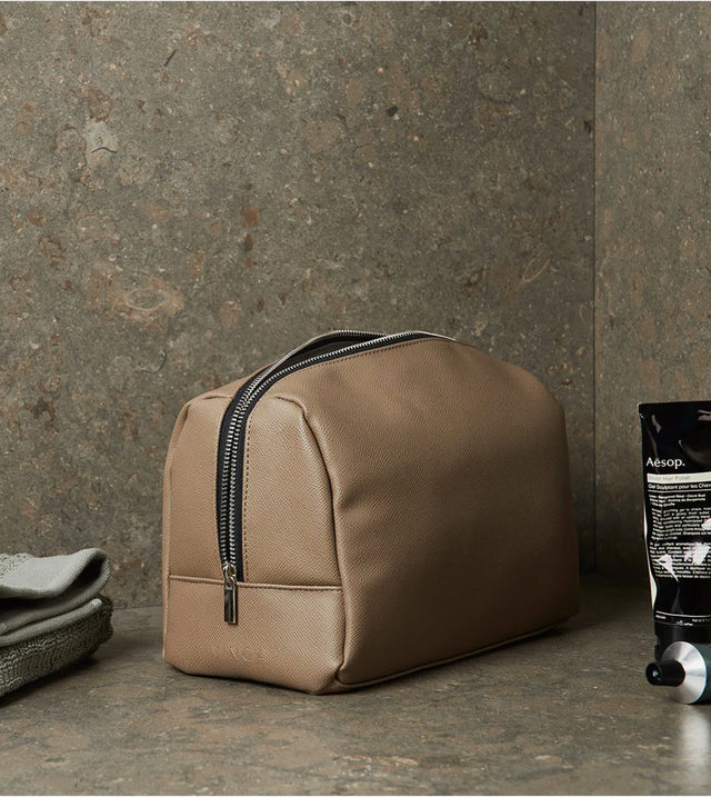 Bermond RCS recycled PU toiletry bag